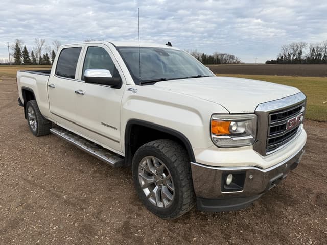 Image of GMC Sierra 1500 equipment image 2
