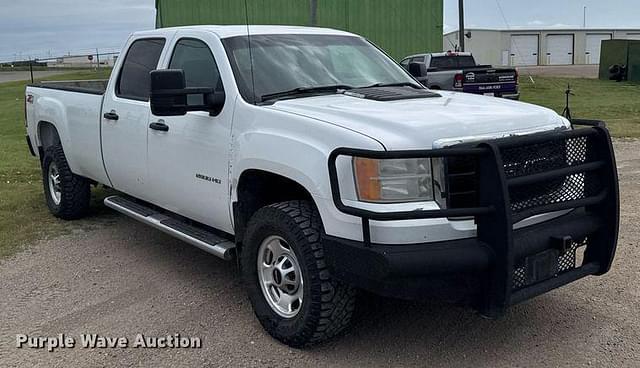 Image of GMC 2500HD equipment image 2
