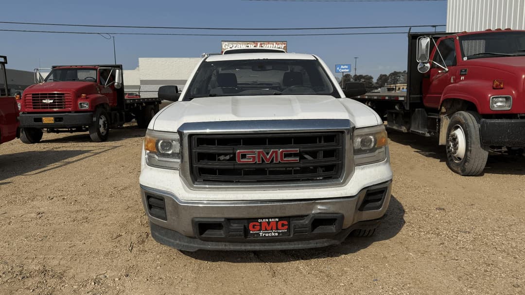 Image of GMC Sierra Primary image