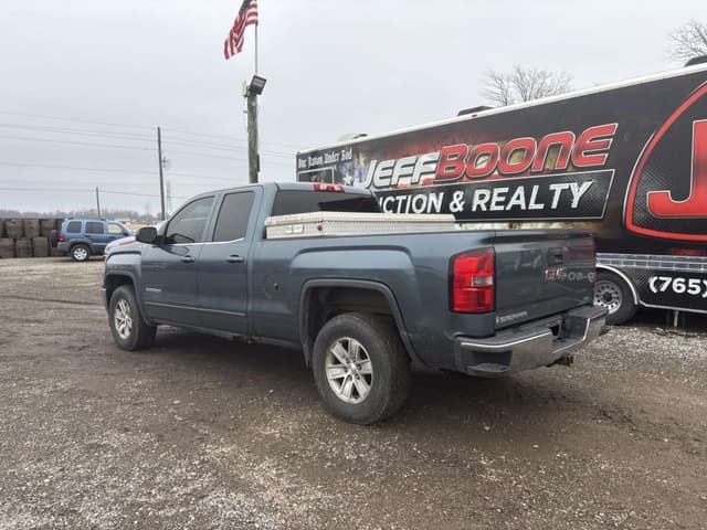 Image of GMC Sierra equipment image 2