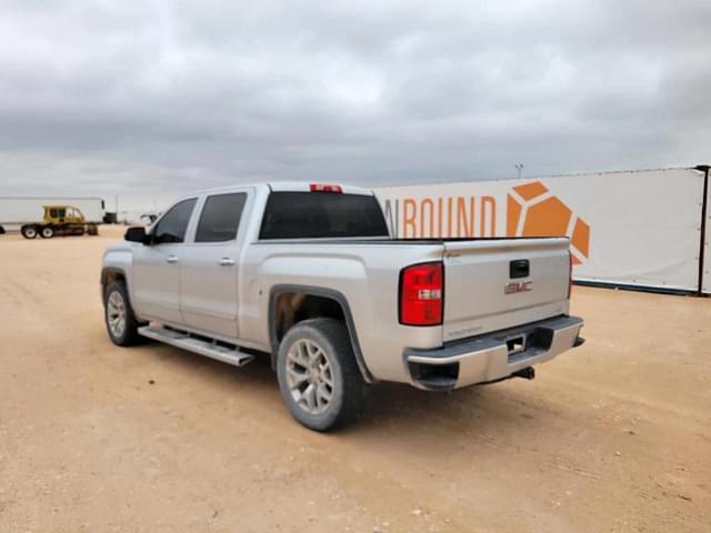 Image of GMC Sierra equipment image 2
