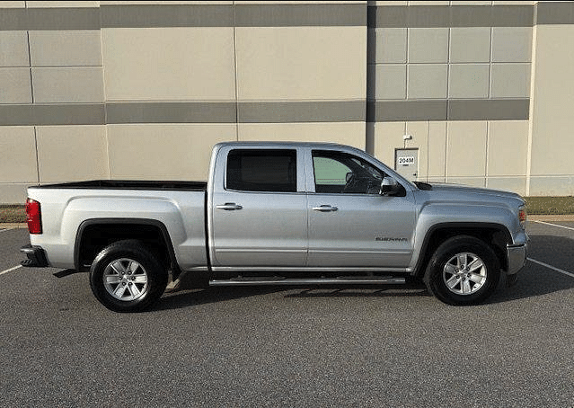 Image of GMC Sierra equipment image 2