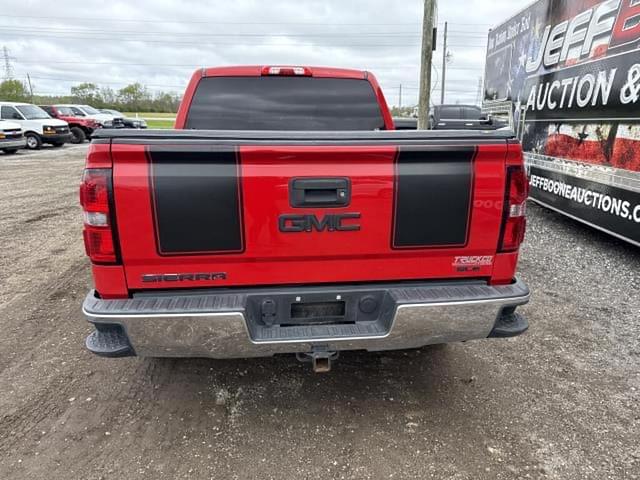 Image of GMC Sierra equipment image 2
