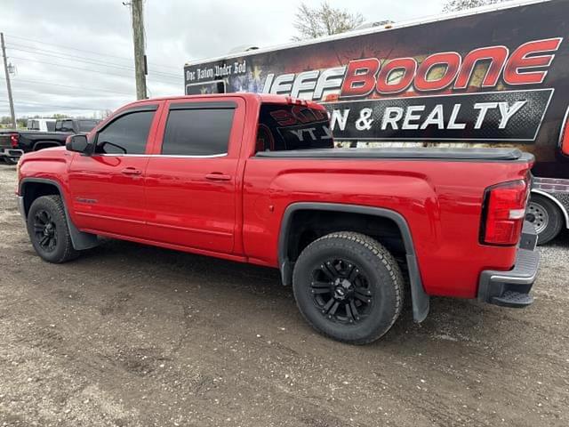 Image of GMC Sierra equipment image 1