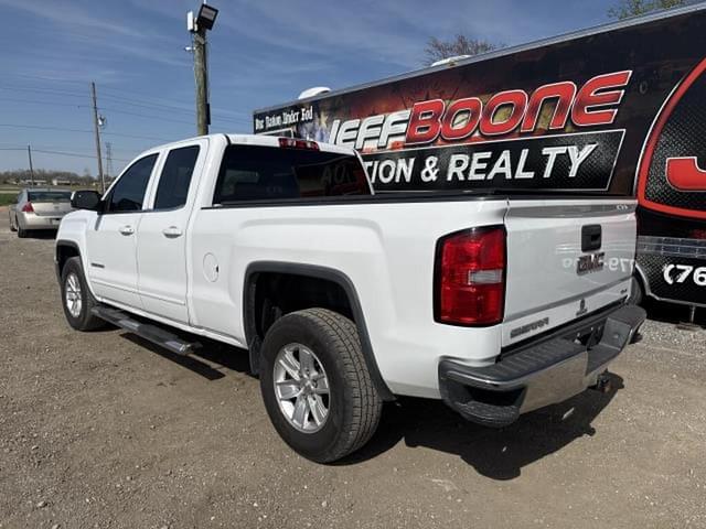 Image of GMC Sierra equipment image 1