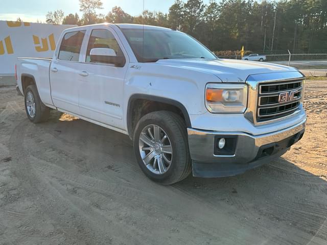 Image of GMC Sierra equipment image 2