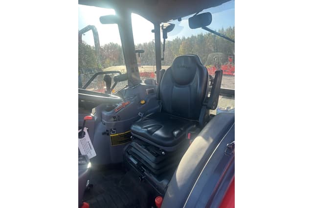 Image of Kubota L6060HSTC equipment image 3