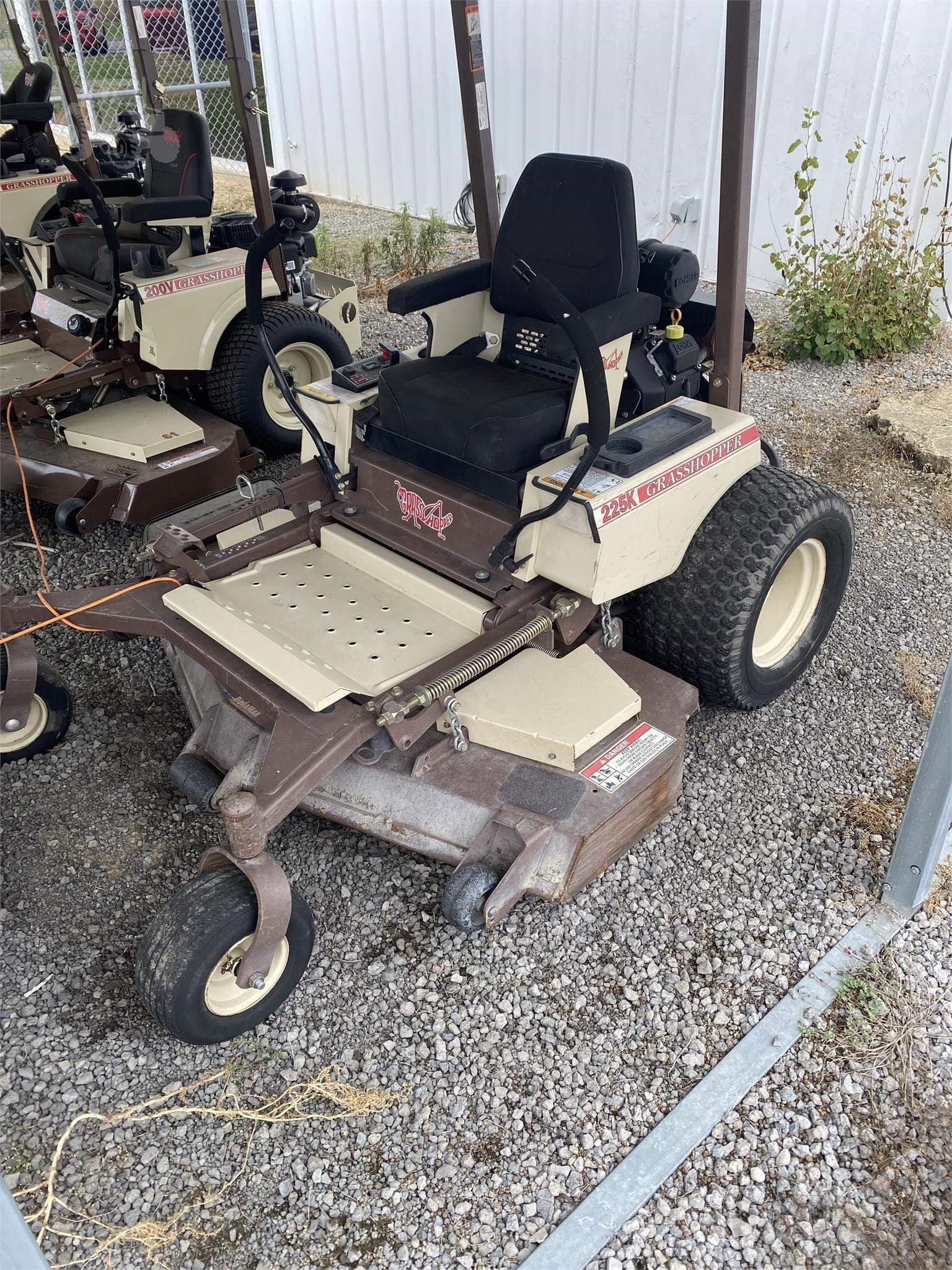 2014 Grasshopper 225K Equipment Image0