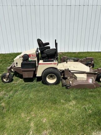 2014 Grasshopper 725D Equipment Image0
