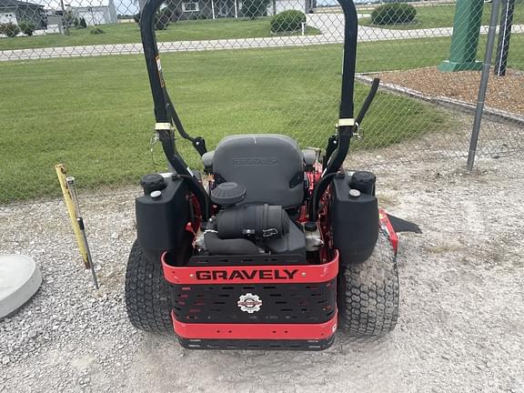 Image of Gravely Pro-Turn 460 equipment image 1