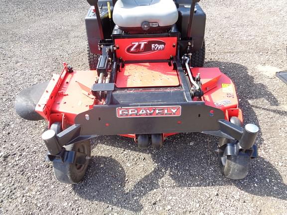 Image of Gravely ZT52 equipment image 4