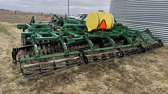 Image of Great Plains 1800TM equipment image 4