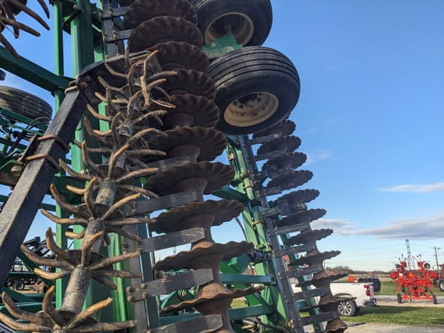 Image of Great Plains 3000TM-30 equipment image 1