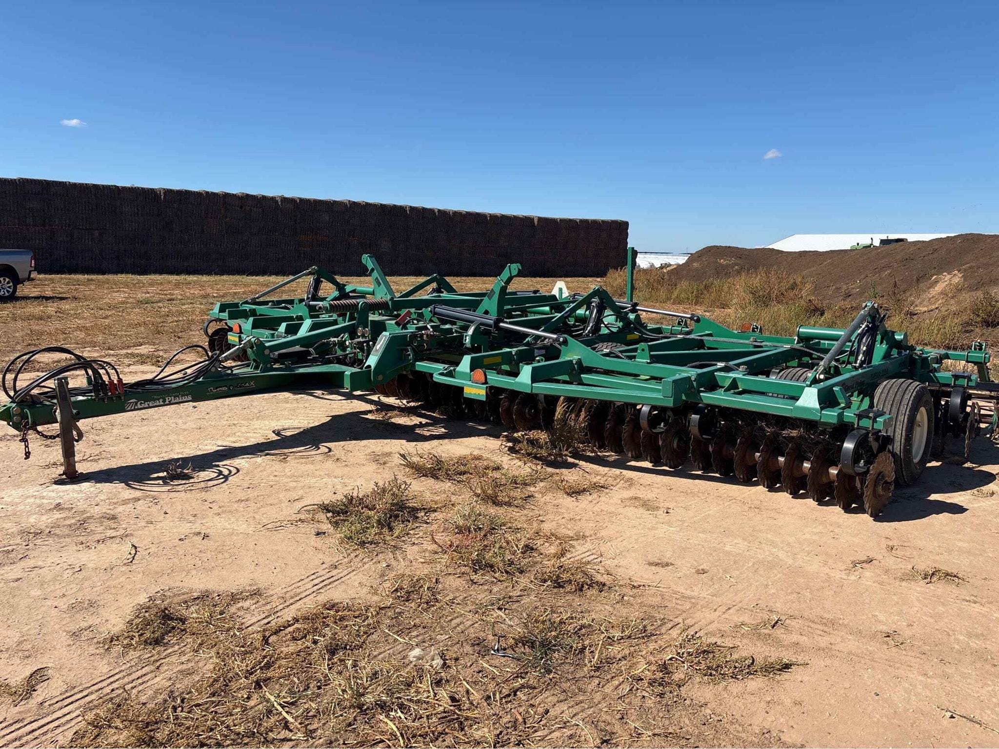 2014 Great Plains 3000TM Equipment Image0