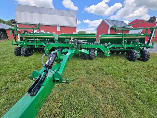 Image of Great Plains 3S-3000HD equipment image 2