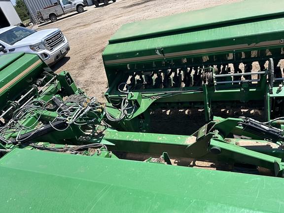 Image of Great Plains 3S3000HDF equipment image 2