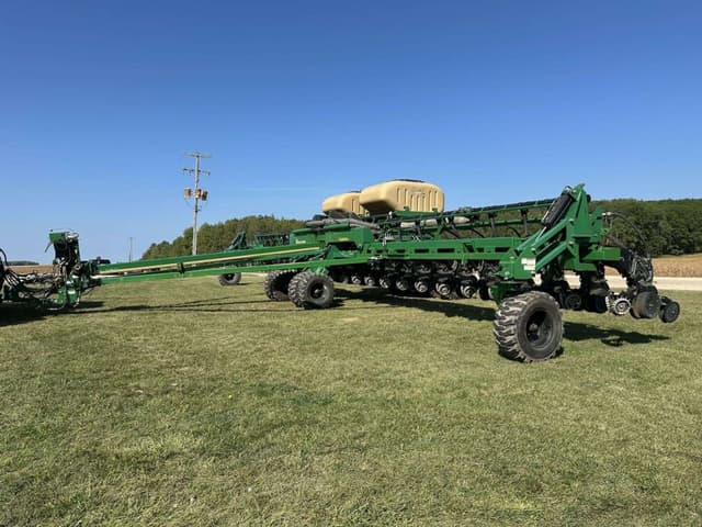 Image of Great Plains YP2425A-2430 equipment image 1