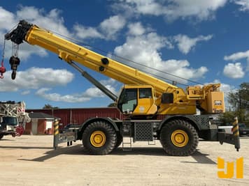 Main image Grove RT890E