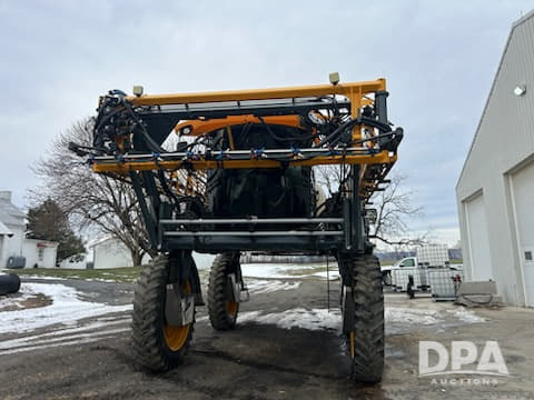 Image of Hagie STS10 equipment image 4