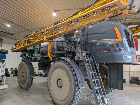 2014 Hagie STS12 Equipment Image0