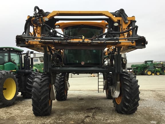 Image of Hagie STS14 equipment image 2