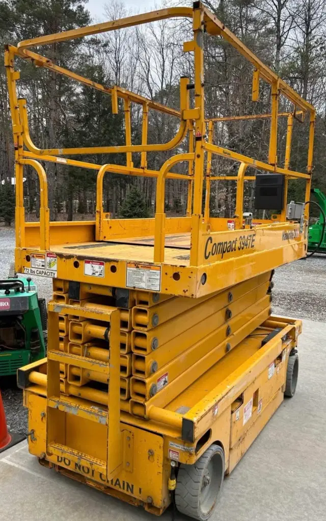 Image of Haulotte 3947E equipment image 1