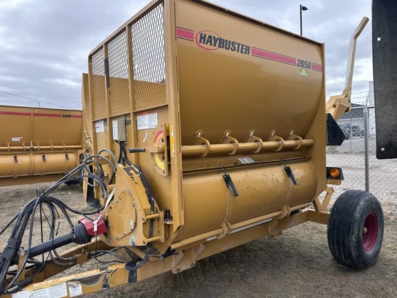 2014 Haybuster 2650 Equipment Image0