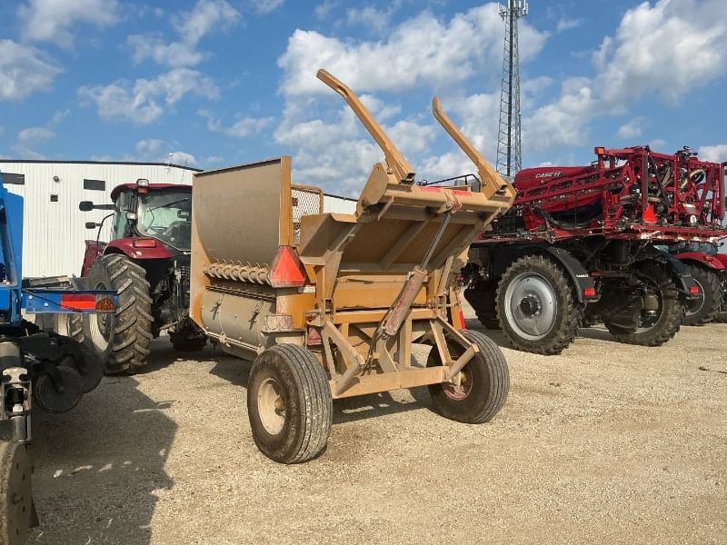 2014 Haybuster 2655 Equipment Image0