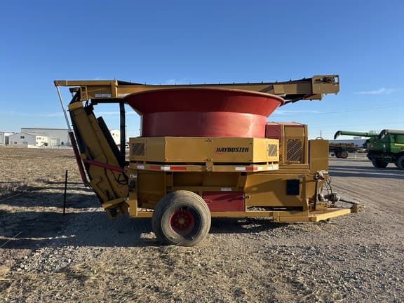 Image of Haybuster H-1130 equipment image 1