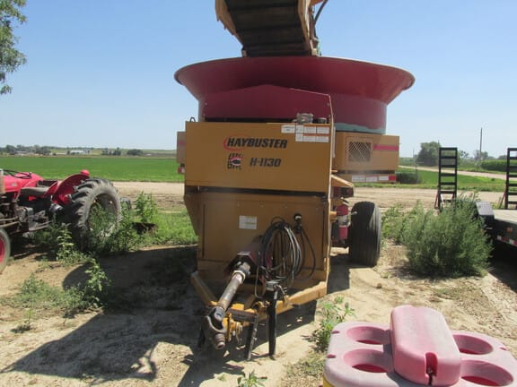 2014 Haybuster H-1130 Equipment Image0