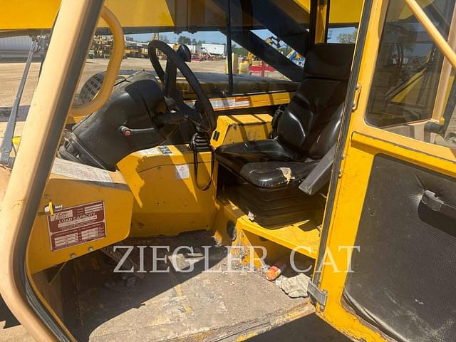 Image of Load Lifter 842-G equipment image 1