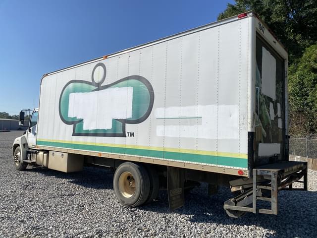 Image of Hino 268 equipment image 1