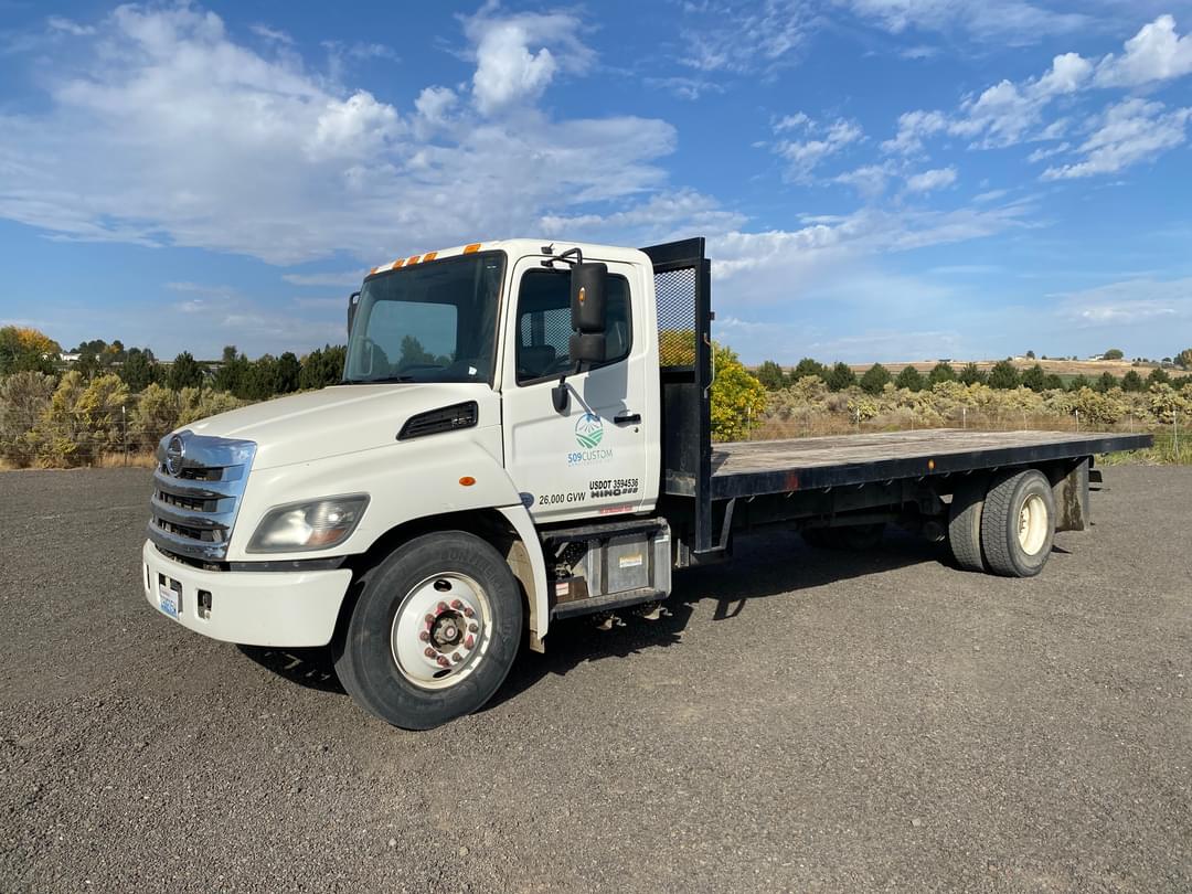 Image of Hino 268 Primary image