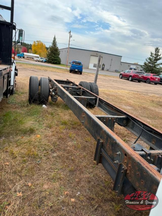 Image of Hino 268 equipment image 2