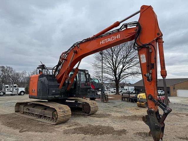 Image of Hitachi ZAXIS 245 USLC equipment image 2