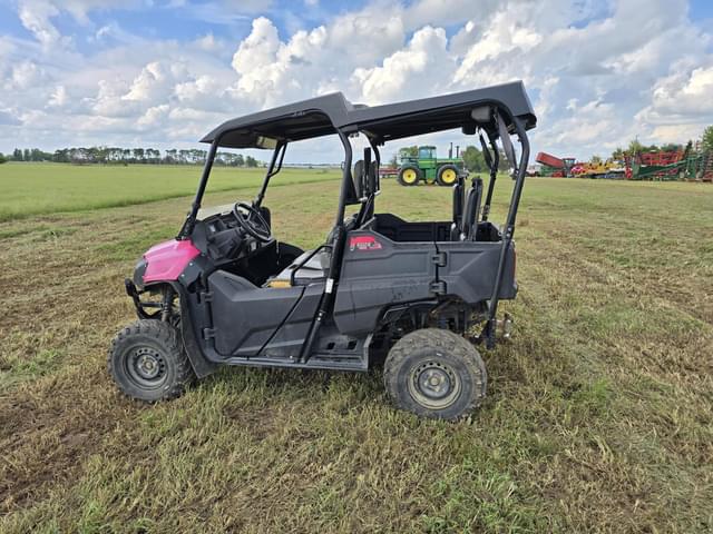 Image of Honda Pioneer 700 equipment image 1