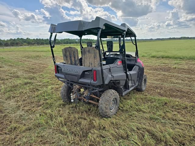Image of Honda Pioneer 700 equipment image 4