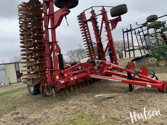 2014 Horsch Joker RT370 Equipment Image0