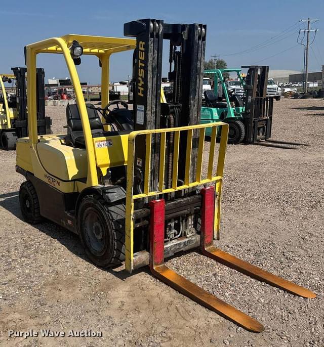 Image of Hyster 70  equipment image 2