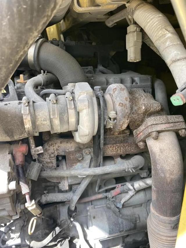 Image of Hyster H155FT equipment image 4