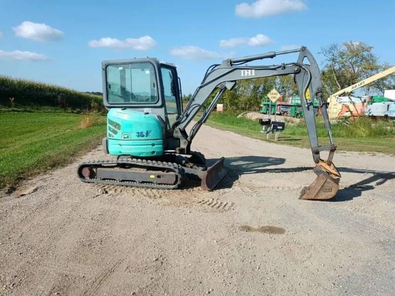 2014 IHI 35V4 Equipment Image0