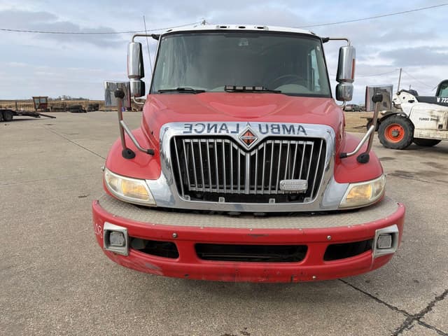 Image of International 4000 equipment image 1