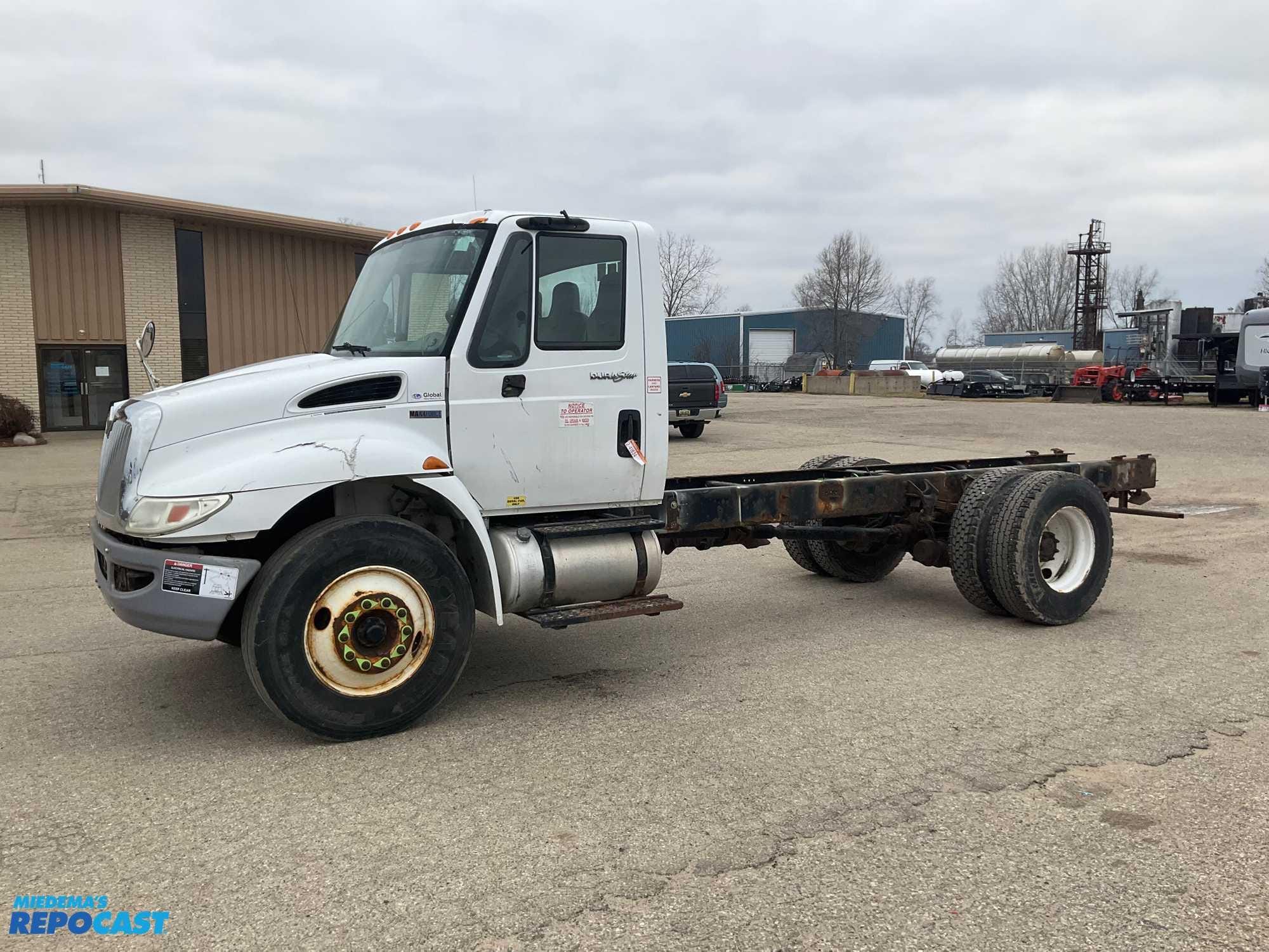 Main image International 4300