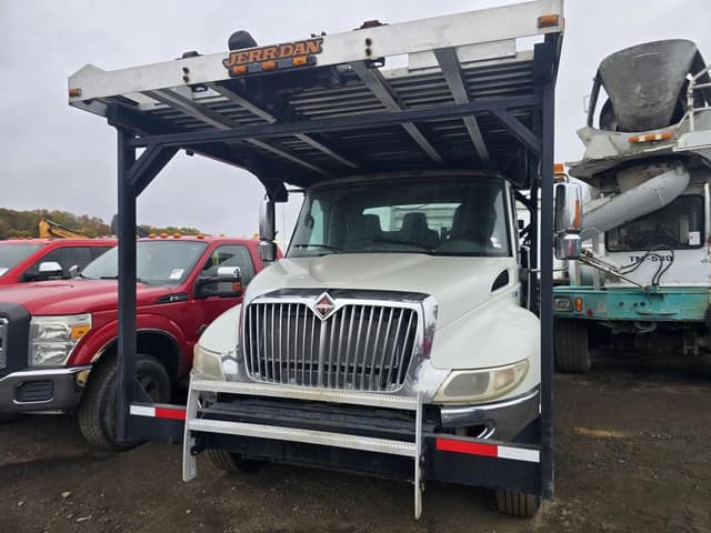 Image of International 4300 equipment image 1