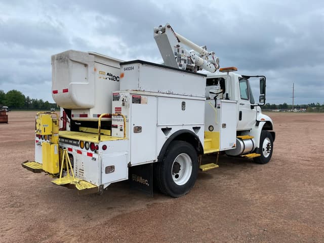 Image of International 4300 SBA equipment image 4