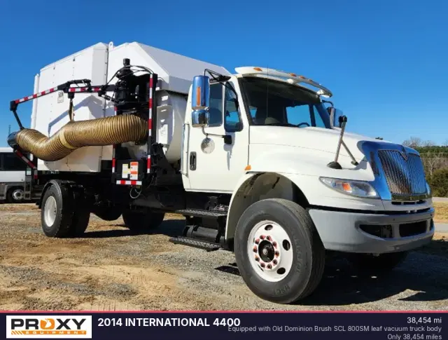 Image of International 4400 equipment image 1