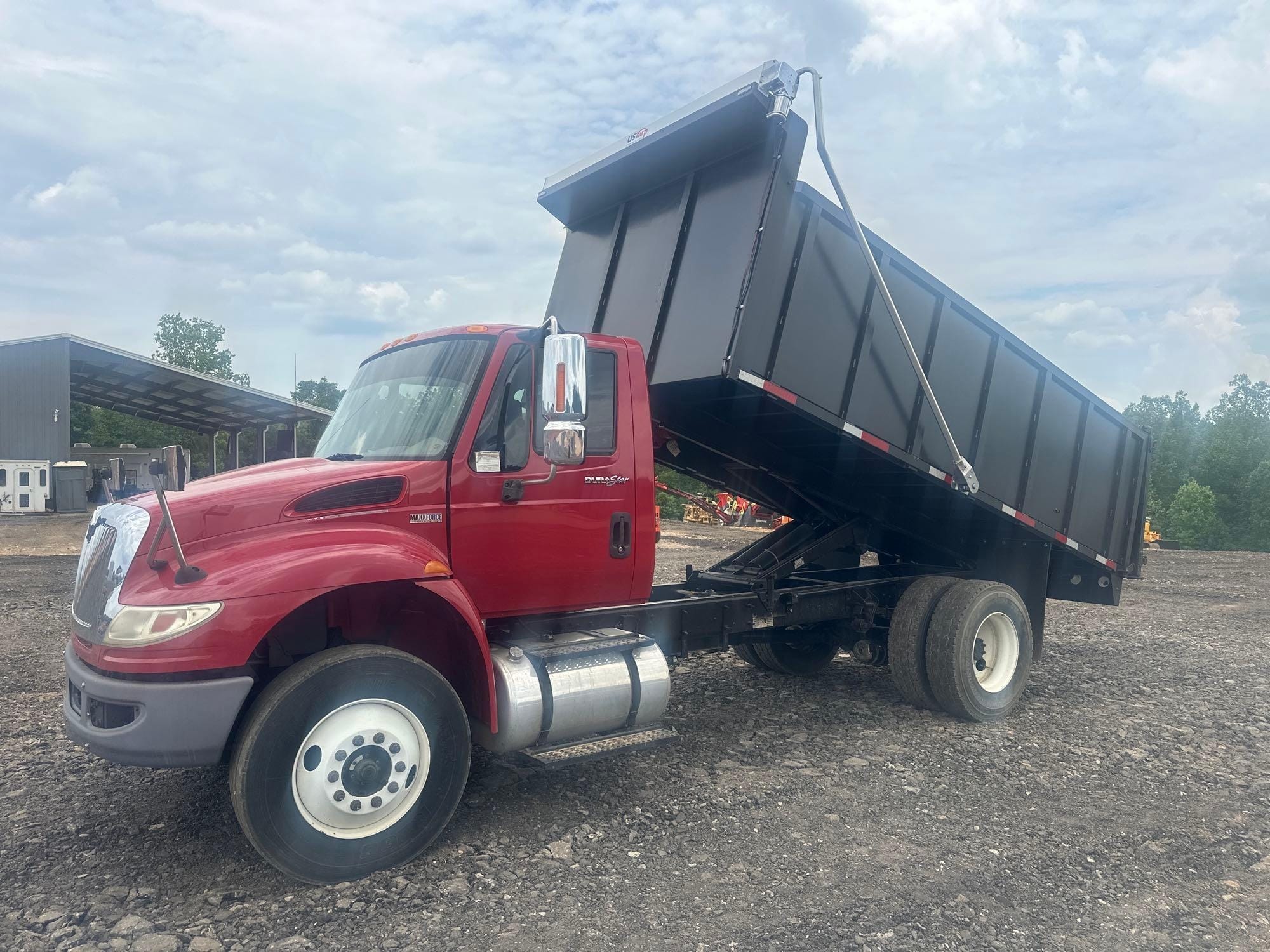 2014 International 4400 Equipment Image0
