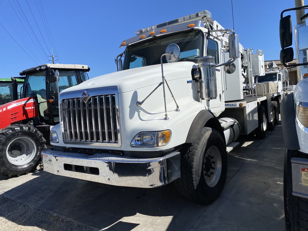 Image of International 5900i Primary image