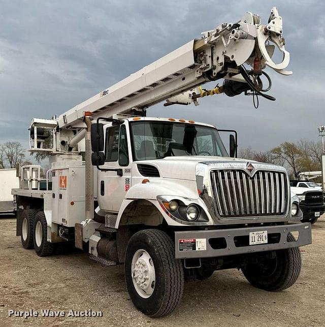 Image of International 7400 Workstar equipment image 2