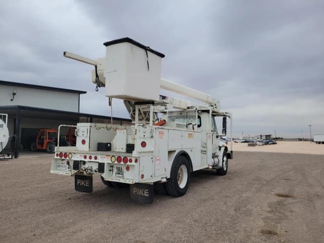 Image of International Durastar 4300 equipment image 4